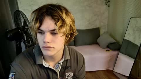 Jessy  Mark online show from May 26, 5:14 am