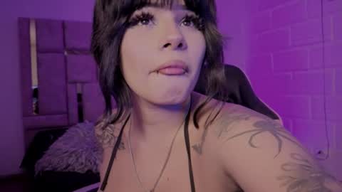 Bonnie Anderson  online show from June 24, 9:03 pm