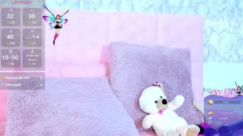 Snapshot of bonnie_grace chatting on December 6, 7:45 pm Ana online show from December 6, 7:45 pm