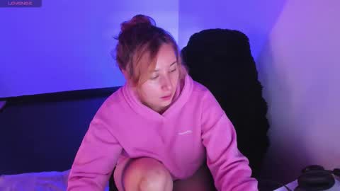 Bonnie Help me reach 500 likes online show from March 23, 6:01 pm