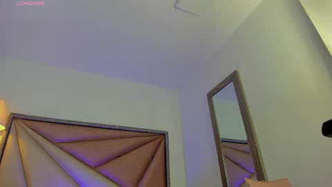 Snapshot of bonniecute_ chatting on July 8, 12:15 am online show from July 8, 12:15 am