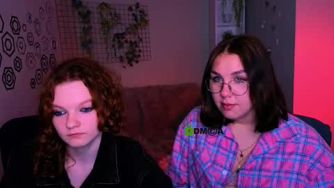 Bonnie online show from March 25, 2:56 pm