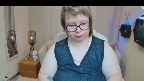 bonnnyboobsy online show from May 17, 12:12 pm