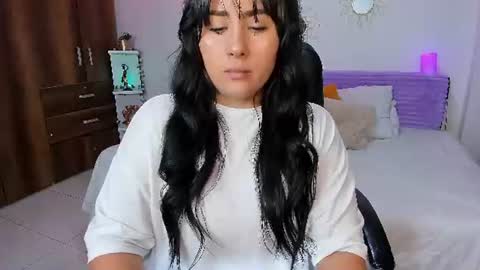 Snapshot of bonny_greylm chatting on June 30, 2:23 am sofia online show from June 30, 2:23 am