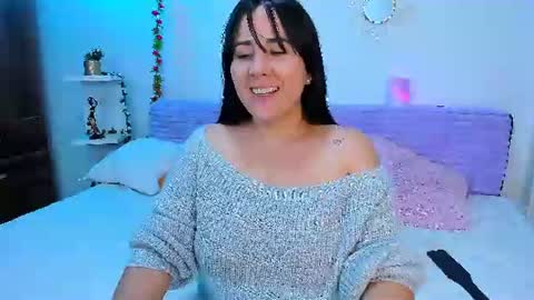 Snapshot of bonny_greylm chatting on July 5, 4:19 am sofia online show from July 5, 4:19 am