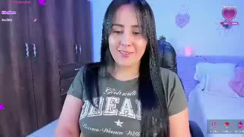 Snapshot of bonny_greylm chatting on August 7, 1:51 am sofia online show from August 7, 1:51 am