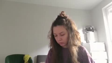 Bonny Kimberly online show from April 18, 8:40 am