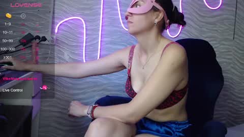 Snapshot of bonny_klyde95 chatting on July 21, 6:05 am bonny_klyde95 online show from July 21, 6:05 am