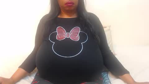 boobyqueen online show from May 19, 11:55 pm