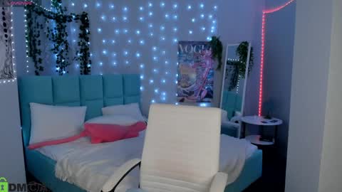 Milena online show from May 28, 3:15 am