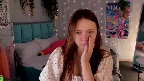Snapshot of booozekirs_ chatting on July 7, 2:47 am Milena online show from July 7, 2:47 am