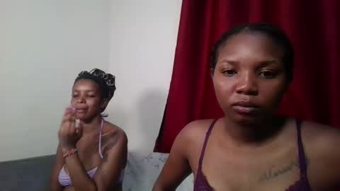 bootie_caramel online show from April 19, 10:36 am