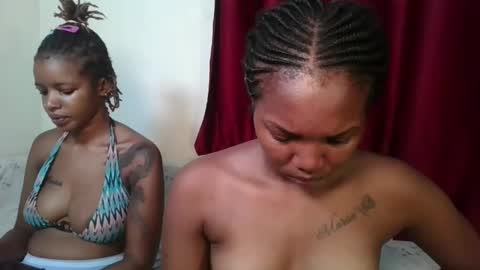 bootie_caramel online show from April 22, 8:39 am