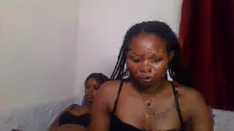 bootie_caramel online show from April 29, 6:47 pm