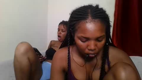 bootie_caramel online show from April 30, 3:07 pm