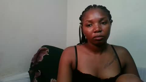 bootie_caramel online show from May 9, 11:26 am