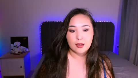 Mona online show from July 15, 2:17 am