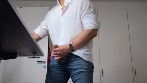 Snapshot of bootyonmyface chatting on October 13, 8:03 am bootyonmyface online show from October 13, 8:03 am