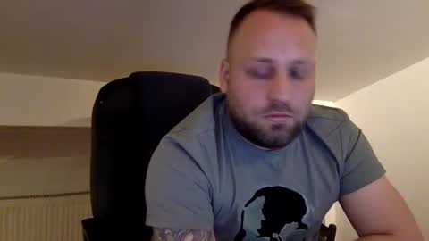 hugo online show from April 15, 6:48 pm