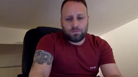 Snapshot of boris566693 chatting on April 20, 8:43 pm hugo online show from April 20, 8:43 pm