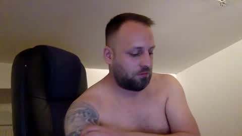 Snapshot of boris566693 chatting on June 21, 1:52 am hugo online show from June 21, 1:52 am