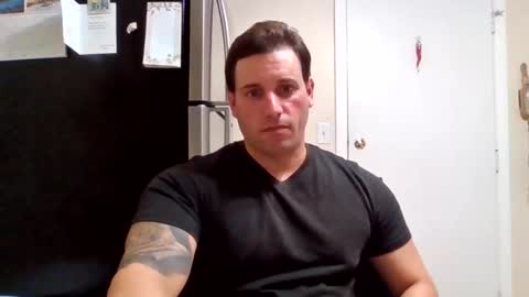 Snapshot of bosslife505050 chatting on January 6, 9:43 pm The Italian Boss  online show from January 6, 9:43 pm