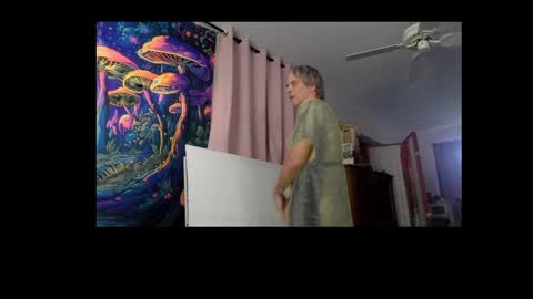 Bottomboo7 online show from December 11, 1:06 pm