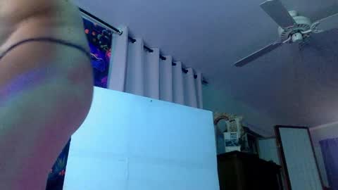 Bottomboo7 online show from January 16, 1:04 pm