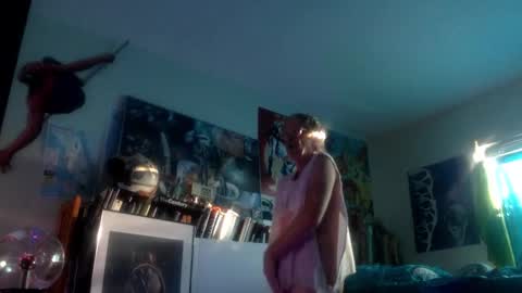 Bottomboo7 online show from October 19, 12:06 pm