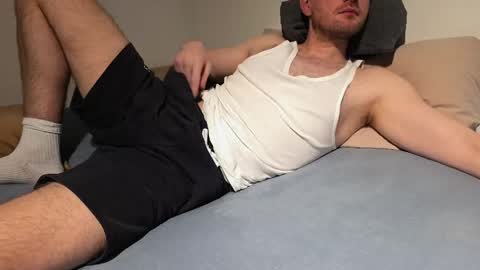 Snapshot of bottomtsinner chatting on May 1, 9:52 pm bottomtsinner online show from May 1, 9:52 pm