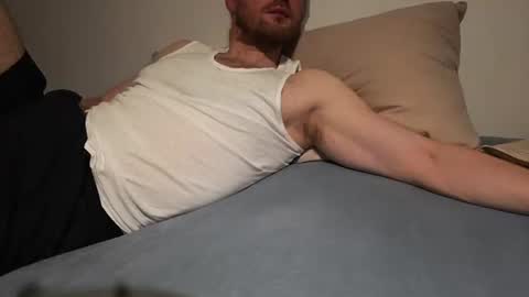 Snapshot of bottomtsinner chatting on June 19, 10:24 pm bottomtsinner online show from June 19, 10:24 pm