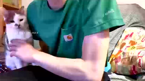 Boubou online show from March 12, 7:09 pm