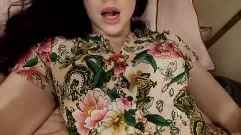 Bouncy Queen Majesty online show from March 4, 11:32 pm