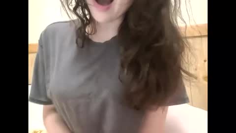 Bouncy Queen Majesty online show from October 10, 4:17 pm