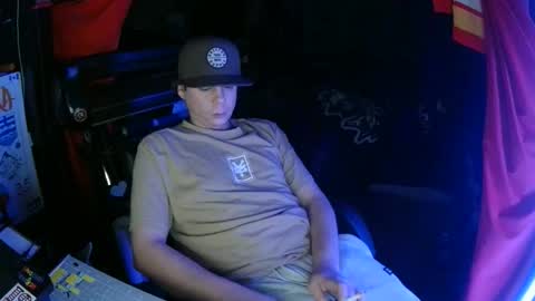 Bowerboi1217 online show from November 24, 12:49 pm