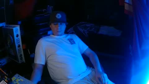 Bowerboi1217 online show from November 30, 3:10 am