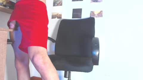 Snapshot of boy_master5 chatting on February 20, 10:37 pm boy_master5 online show from February 20, 10:37 pm