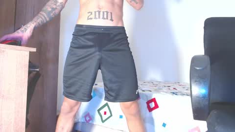 Snapshot of boy_master5 chatting on March 3, 10:52 pm boy_master5 online show from March 3, 10:52 pm
