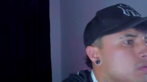 boy_nauthy online show from September 16, 7:31 am