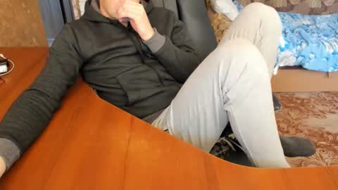 BoyApollon online show from November 16, 8:42 am