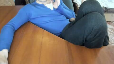 BoyApollon online show from February 19, 7:15 am