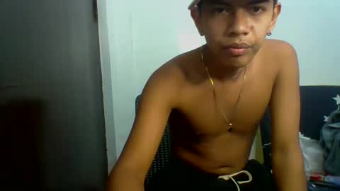 Snapshot of boyax16 chatting on December 11, 6:52 pm boyax16 online show from December 11, 6:52 pm