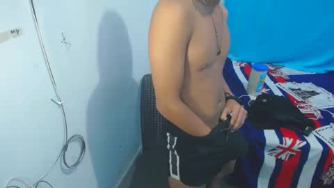 Snapshot of boyax16 chatting on December 29, 9:30 pm boyax16 online show from December 29, 9:30 pm