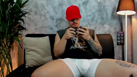 boyc02_ online show from October 25, 3:47 am