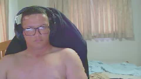 Snapshot of boynaught123 chatting on November 16, 3:12 am boynaught123 online show from November 16, 3:12 am