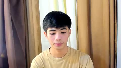 HI IM JAMES DONT FORGET GIVE ME THUMBS UP AND JOIN TO MY FANCLUB online show from February 3, 3:50 pm
