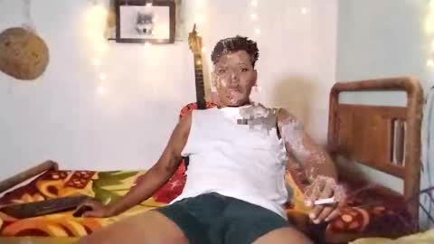 Snapshot of boysex1124 chatting on February 27, 4:52 am andrew online show from February 27, 4:52 am