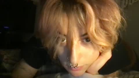 boywithbug online show from March 2, 7:54 am