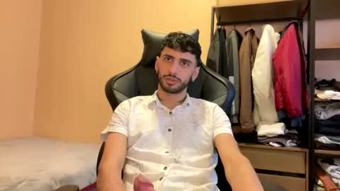 Snapshot of boyzinm2 chatting on November 5, 9:48 pm boyzinm2 online show from November 5, 9:48 pm