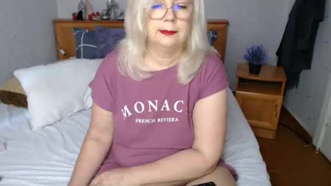 BozhenaNude online show from May 24, 3:44 am